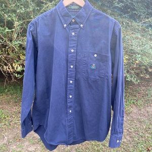 Hunt Club casual button down with embroidered chest logo